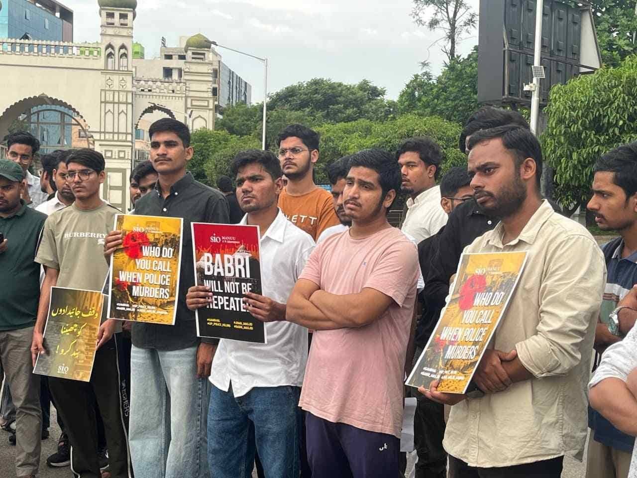 MANUU Students Collective Protest Against the Demolition of a Mosque in Saharanpur